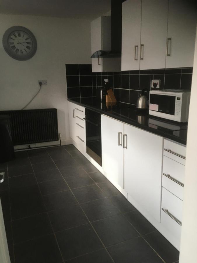Cosy And Peaceful Maisonette With Terrace, Kidderminster Exterior photo
